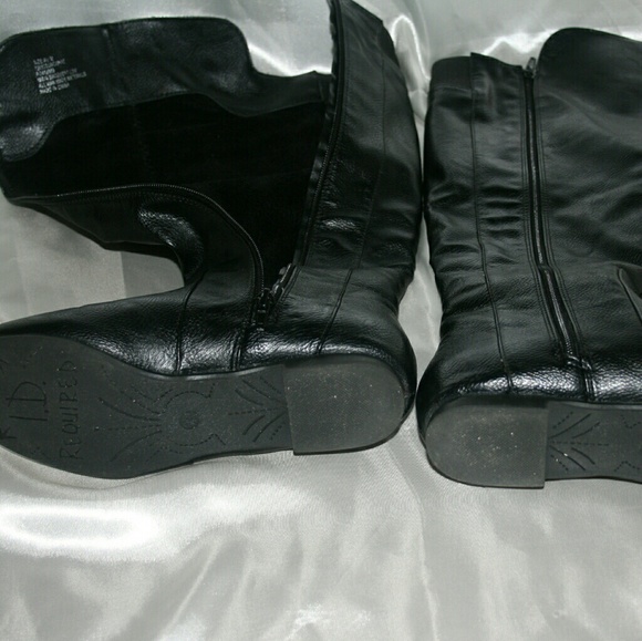 ID required Knee High Boots - Picture 3 of 6